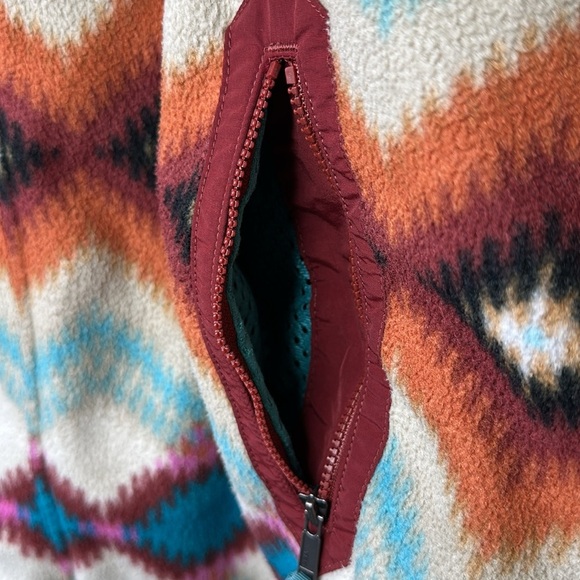 Patagonia Women's Synchilla Fleece Hooded Poncho  XS/S Cinder Red Aztec Navajo - Picture 8 of 13